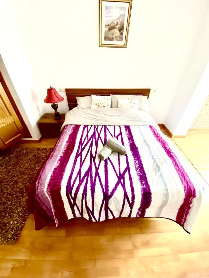 Roni Rooms ซาลอว์ ภายนอก รูปภาพ