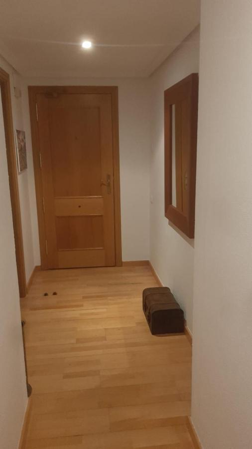 Roni Rooms ซาลอว์ ภายนอก รูปภาพ