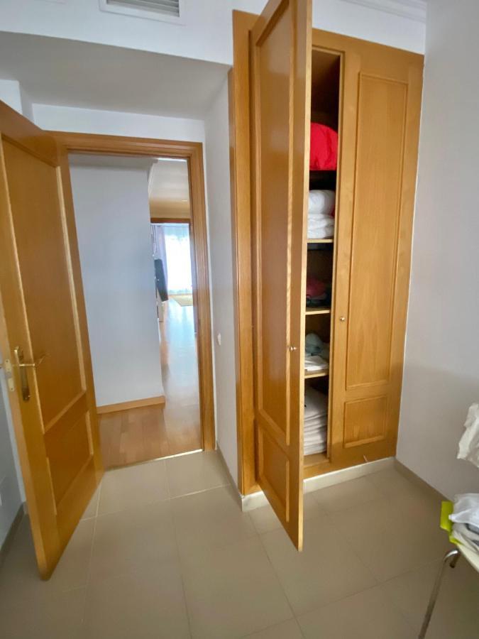 Roni Rooms ซาลอว์ ภายนอก รูปภาพ