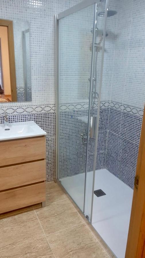 Roni Rooms ซาลอว์ ภายนอก รูปภาพ